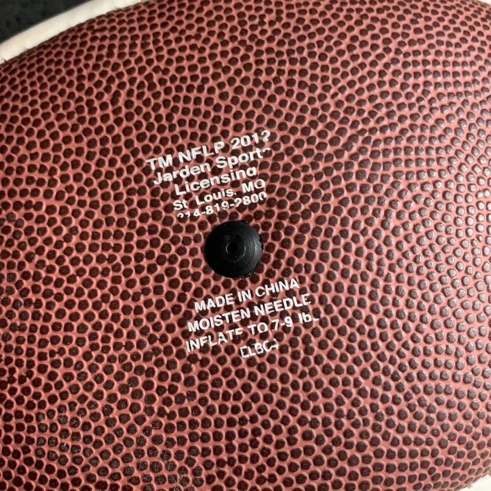 2005 NFC Champions Seahawks football with signatures read below